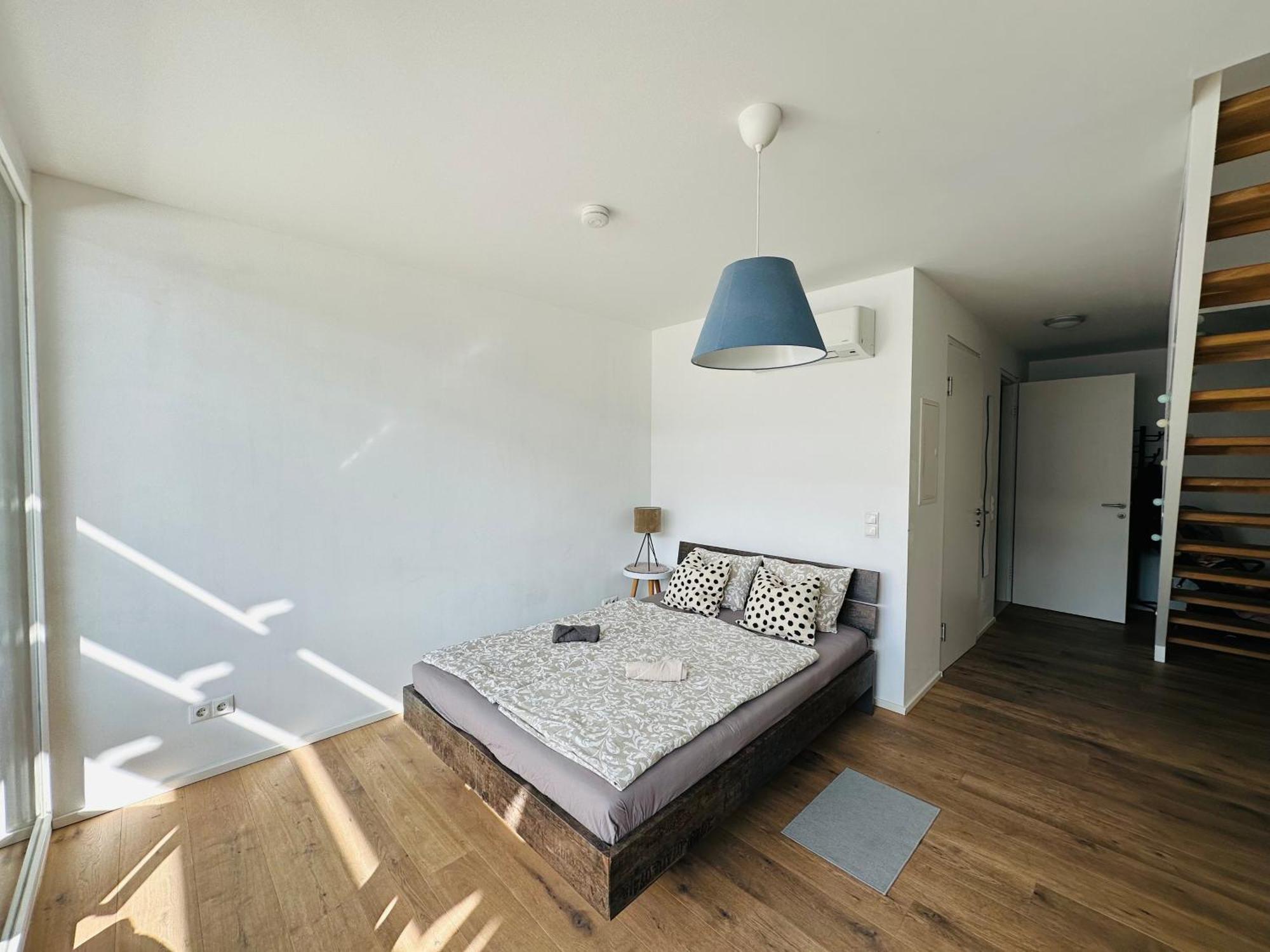 Double Floor Apartment Wina Bagian luar foto