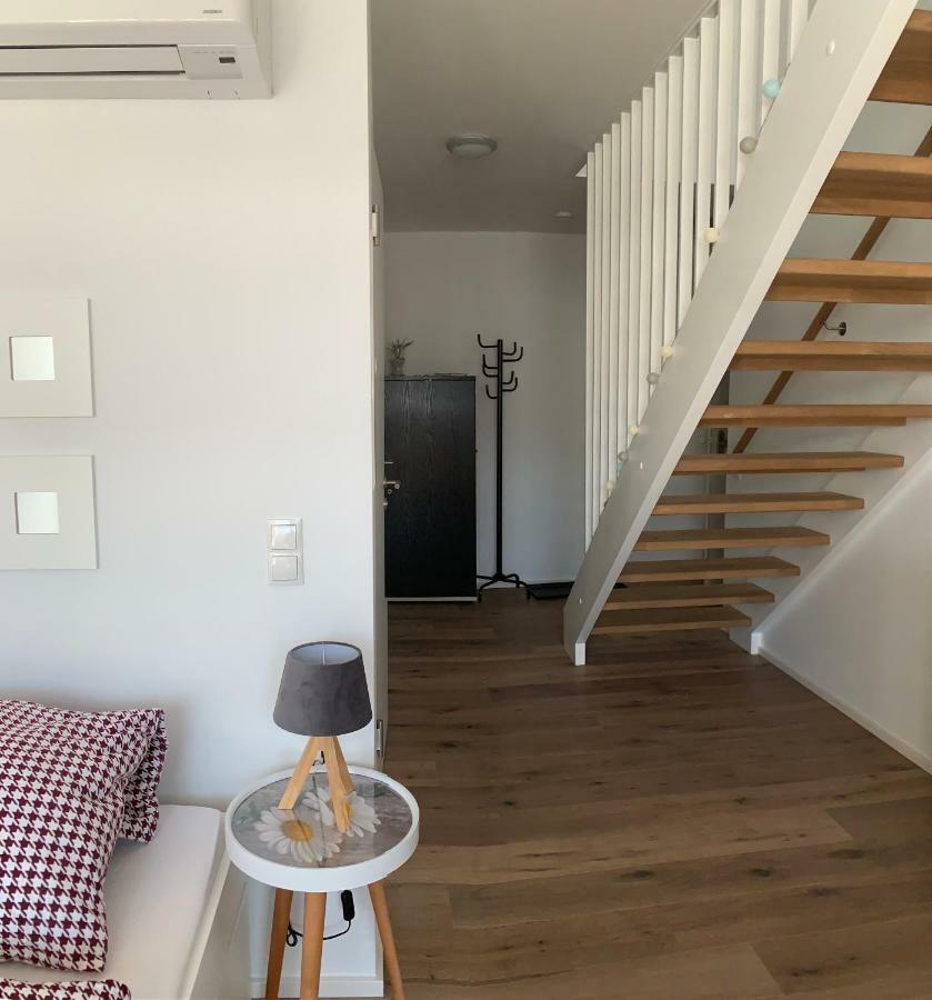 Double Floor Apartment Wina Bagian luar foto