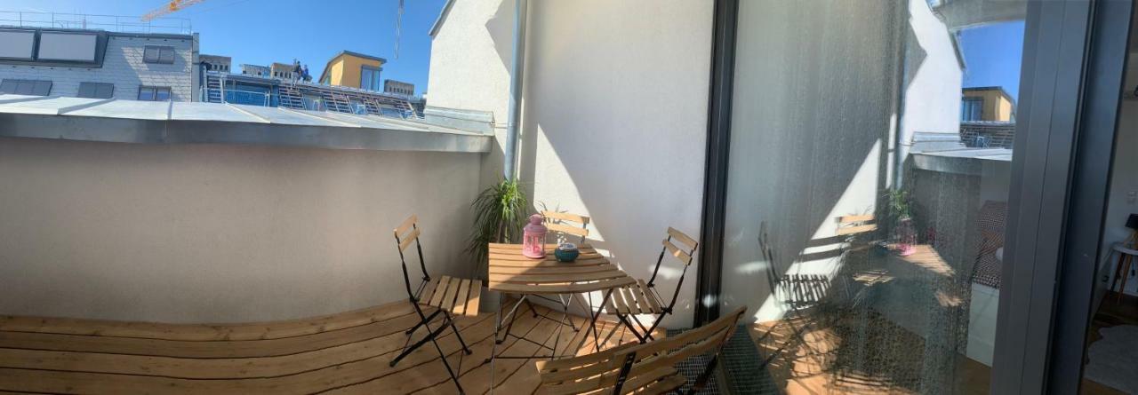 Double Floor Apartment Wina Bagian luar foto
