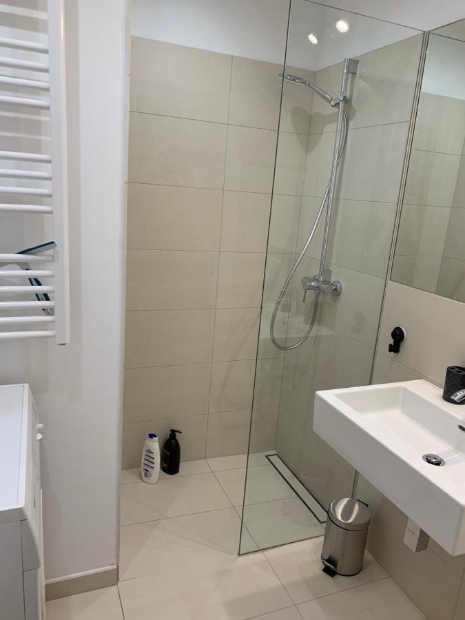 Double Floor Apartment Wina Bagian luar foto