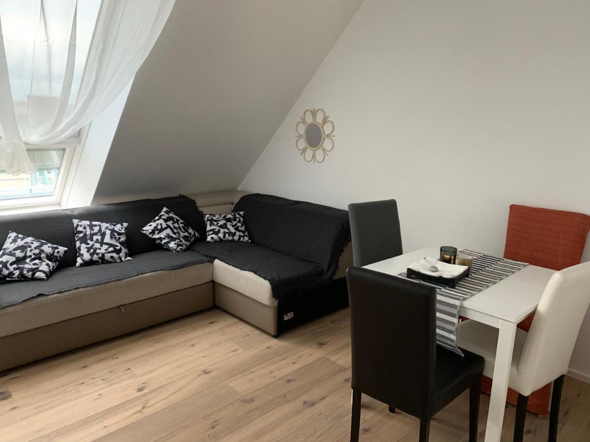 Double Floor Apartment Wina Bagian luar foto